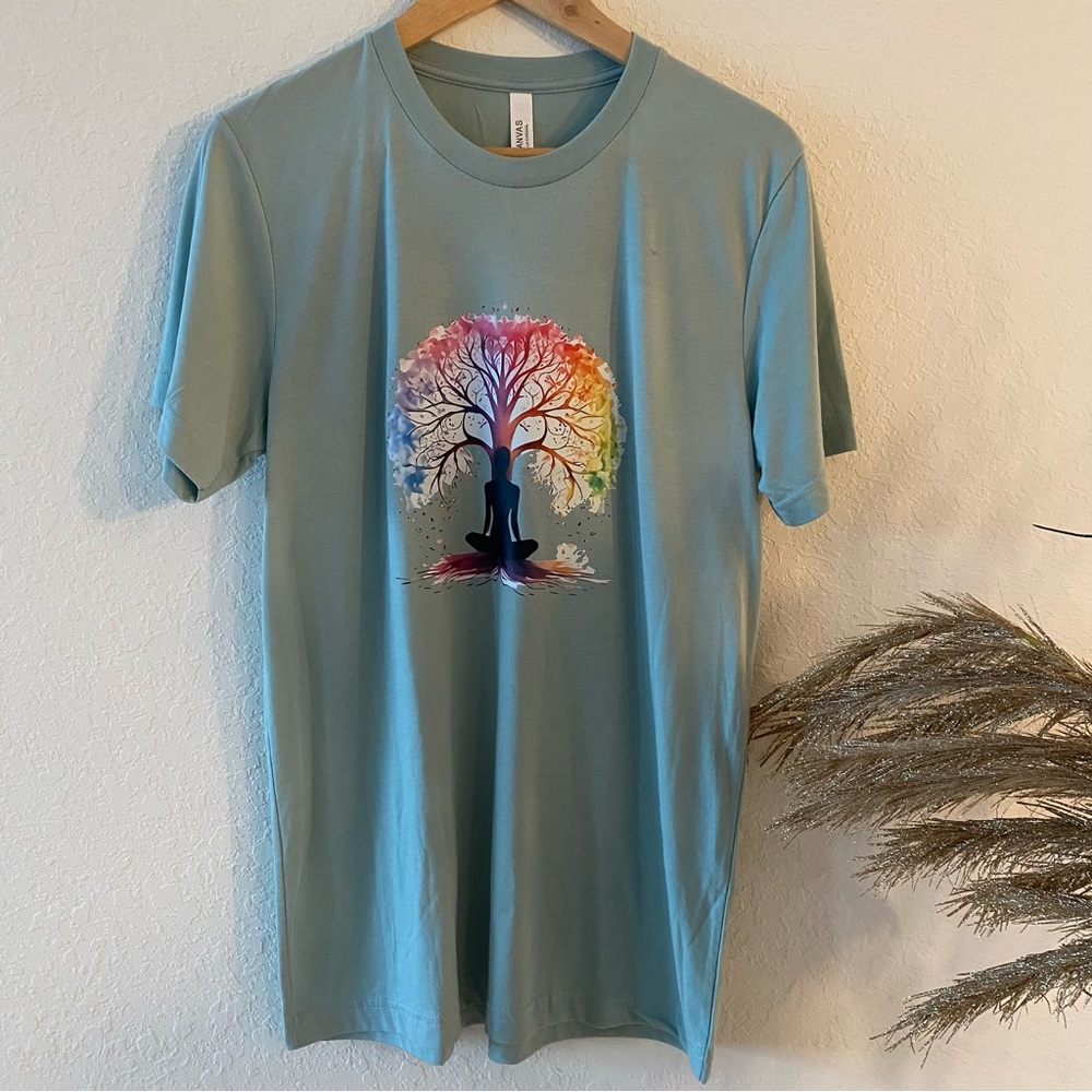 Green Colorful Tree Graphic yoga  T-Shirt for women size M